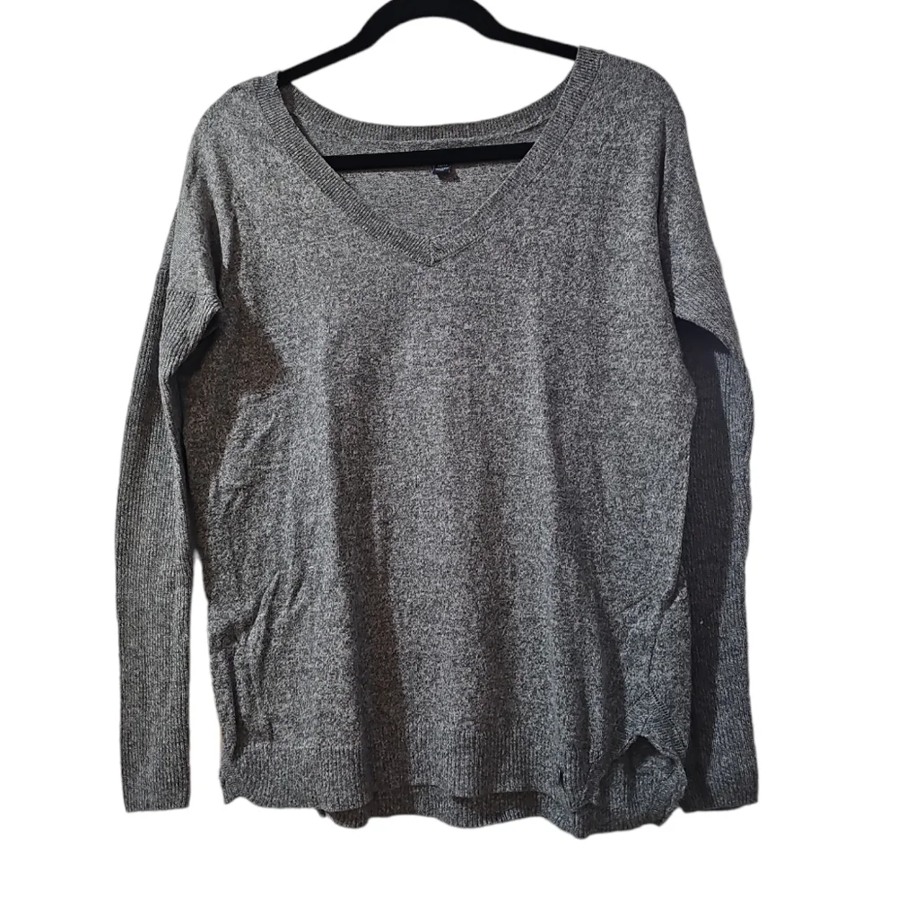 American Eagle Gray Thin Knit Oversized V-Neck Cotton Sweater